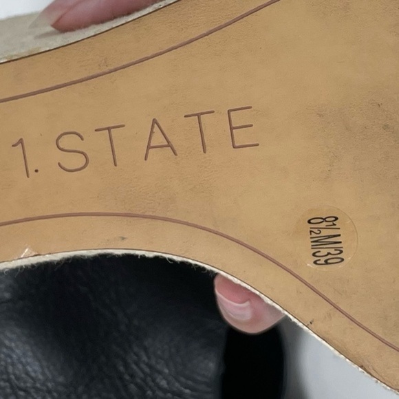 I State Genna Black Leather Upper Wedged Sandals - Picture 17 of 17